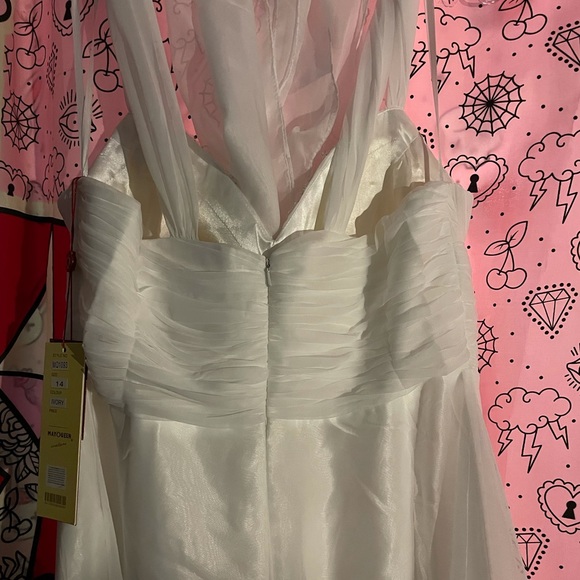 🚫DONATED🚫 - Picture 3 of 9